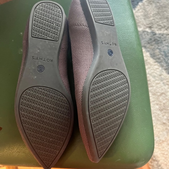 Rothy’s - Picture 3 of 4